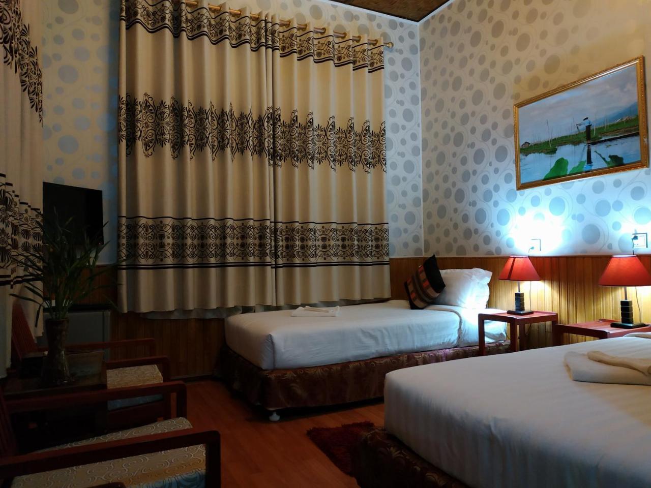 Remember Inn Nyaung Shwe Exterior photo